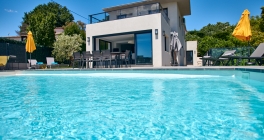 Villa moderne avec piscine et vue mer pour 10 personnes